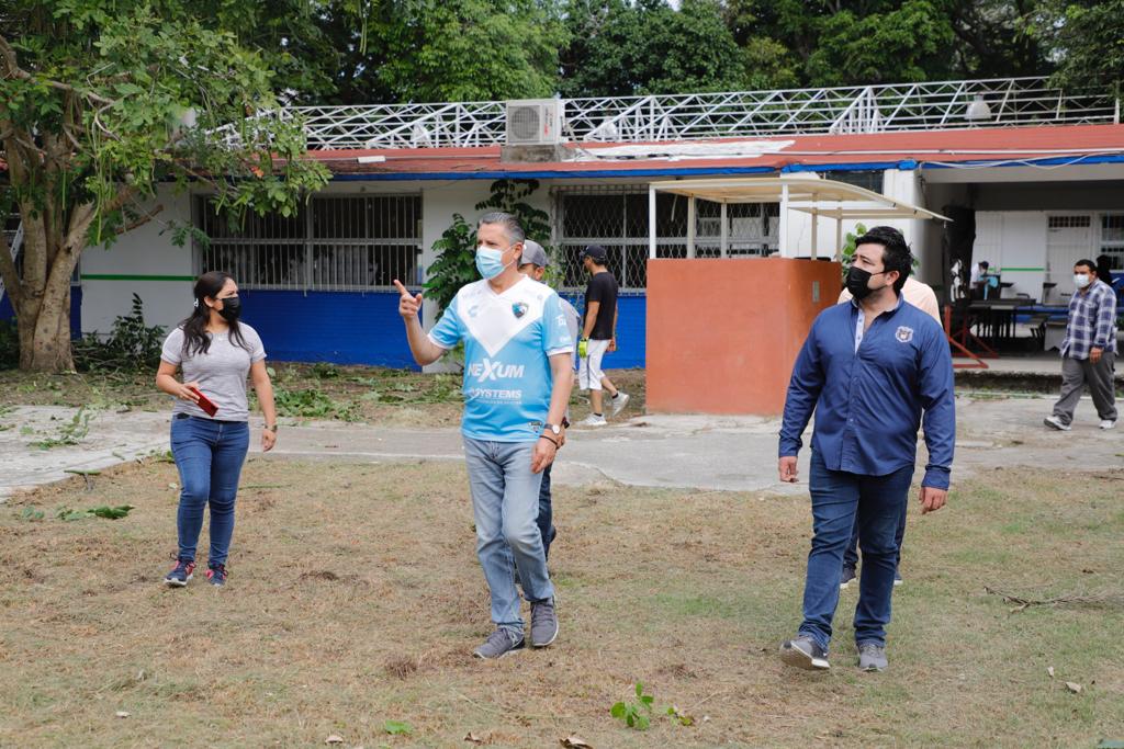 Gobierno de Tampico lleva a cabo programa de Limpieza en Escuelas ante Próximo Retorno a Clases